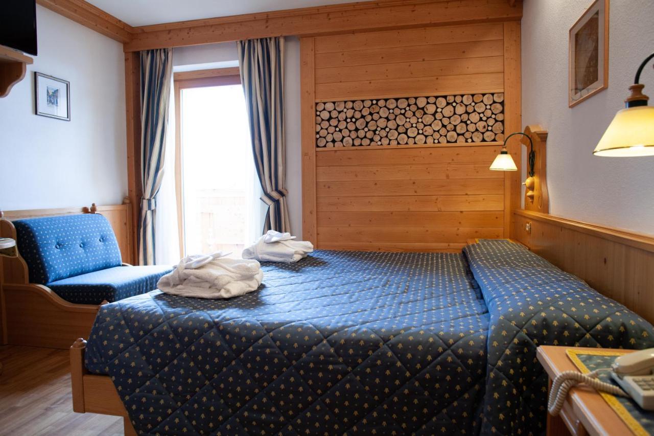 Hotel Posta Forni di Sopra Exterior photo