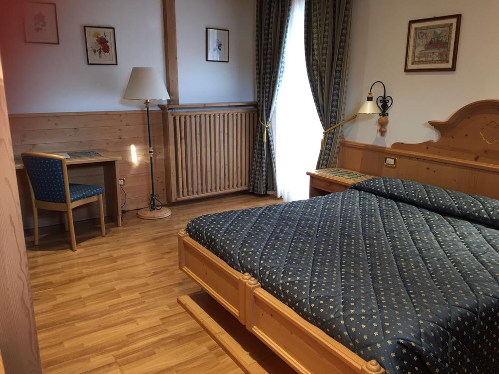 Hotel Posta Forni di Sopra Exterior photo